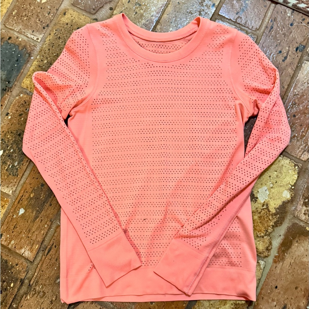 Lululemon Breeze By Long‎ Sleeve Coral Pink Size 6